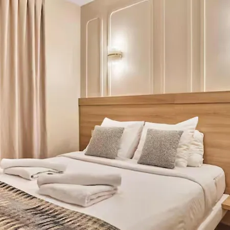 Superb Air-conditioned Flat On The Champs Elysees * Paris