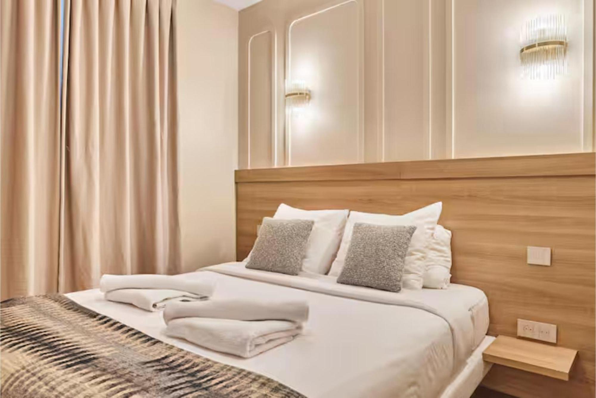 Superb Air-conditioned Flat On The Champs Elysees * Parigi