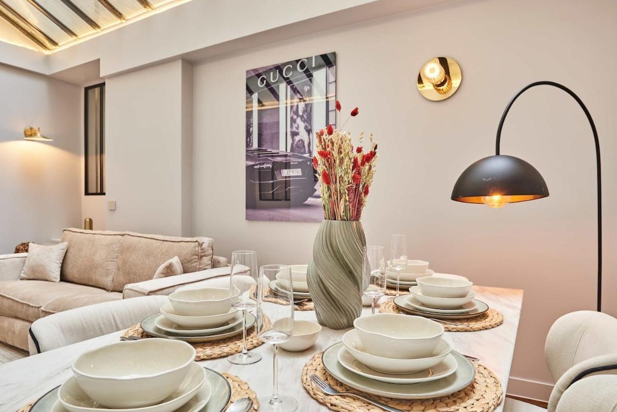 Superb Air-conditioned Flat On The Champs Elysees Parigi