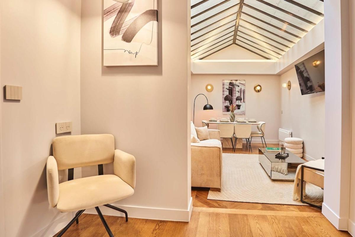 Appartamento Superb Air-conditioned Flat On The Champs Elysees Parigi